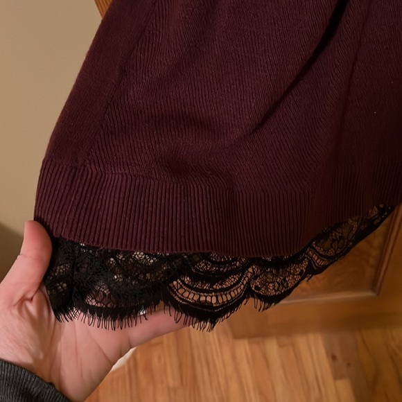 Lace detail sweater - Picture 3 of 4